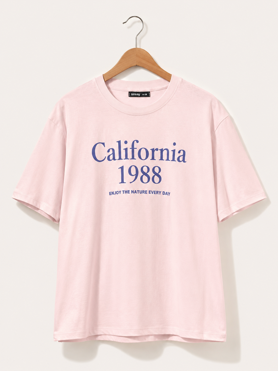 تی شرت زنانه طرح California از برند Sinsay